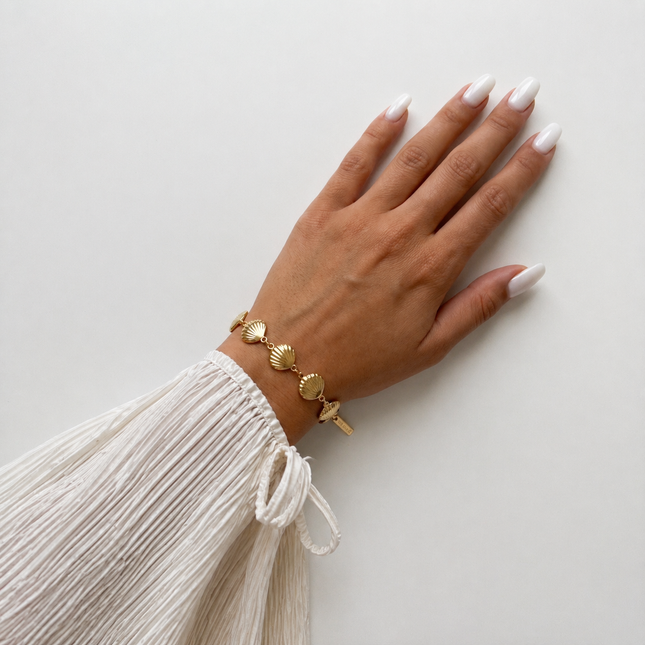Shell Glow Bracelet